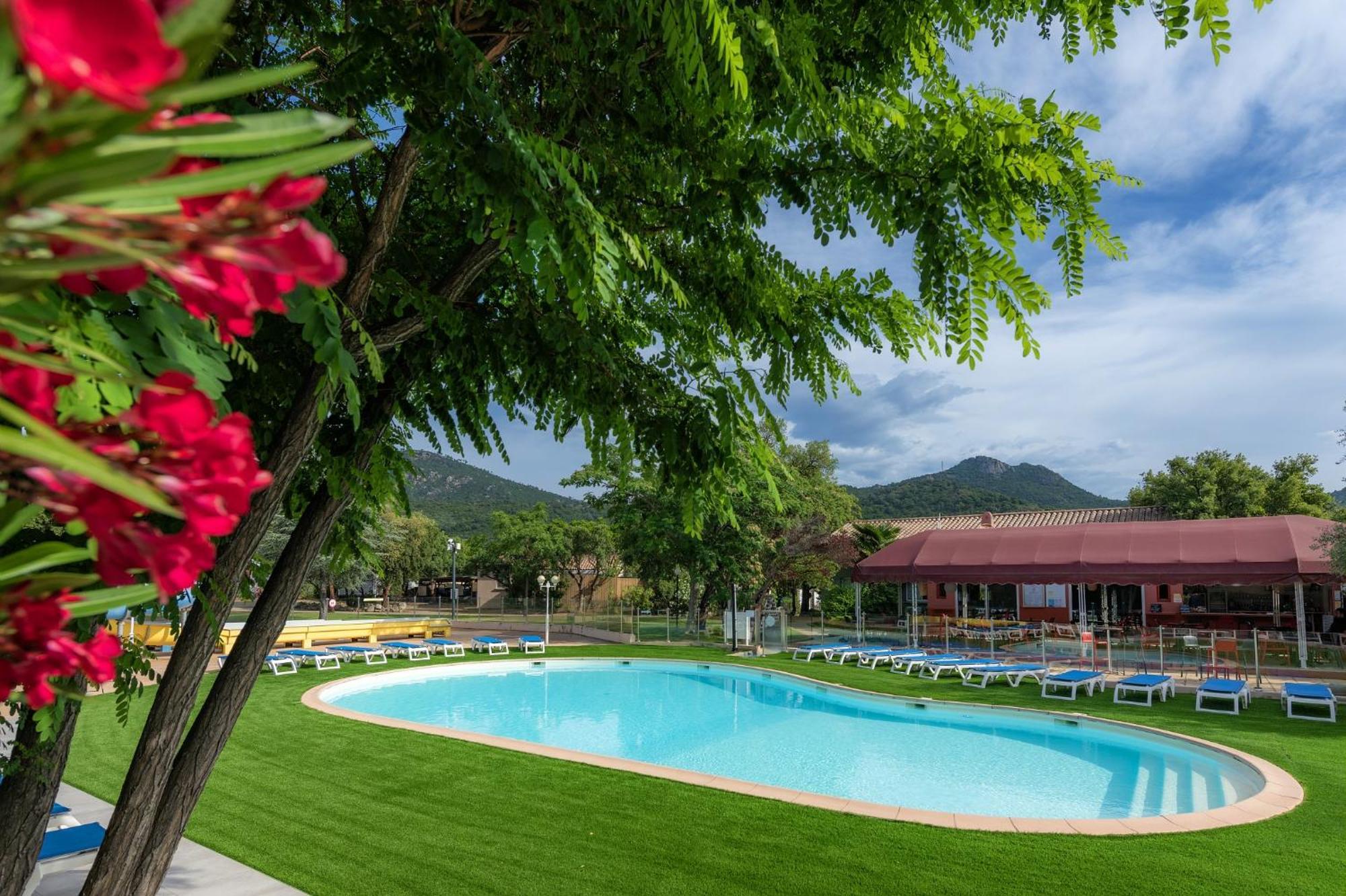 Camping Acqua E Sole Sainte-Lucie de Porto-Vecchio Exteriér fotografie